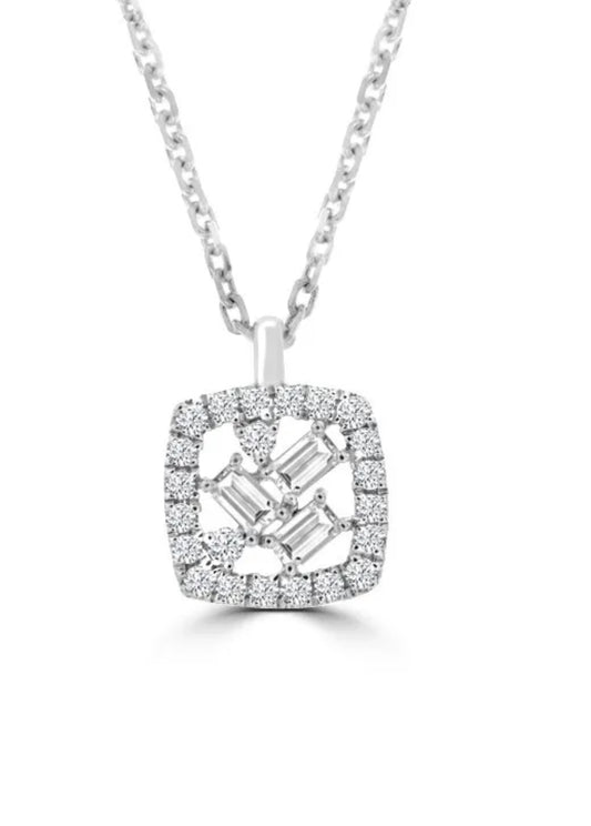 Éclat Carré Square Diamond Necklace